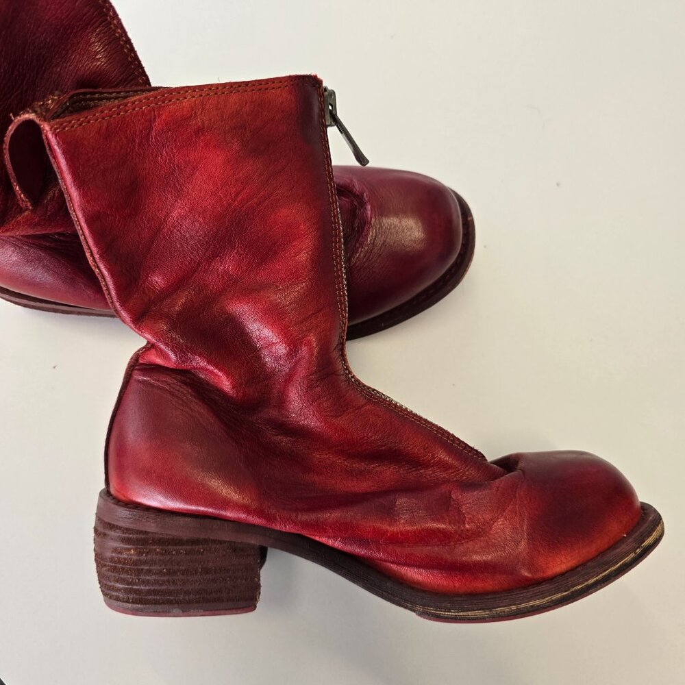 Guidi Distressed Front Zipped Ankle Boots